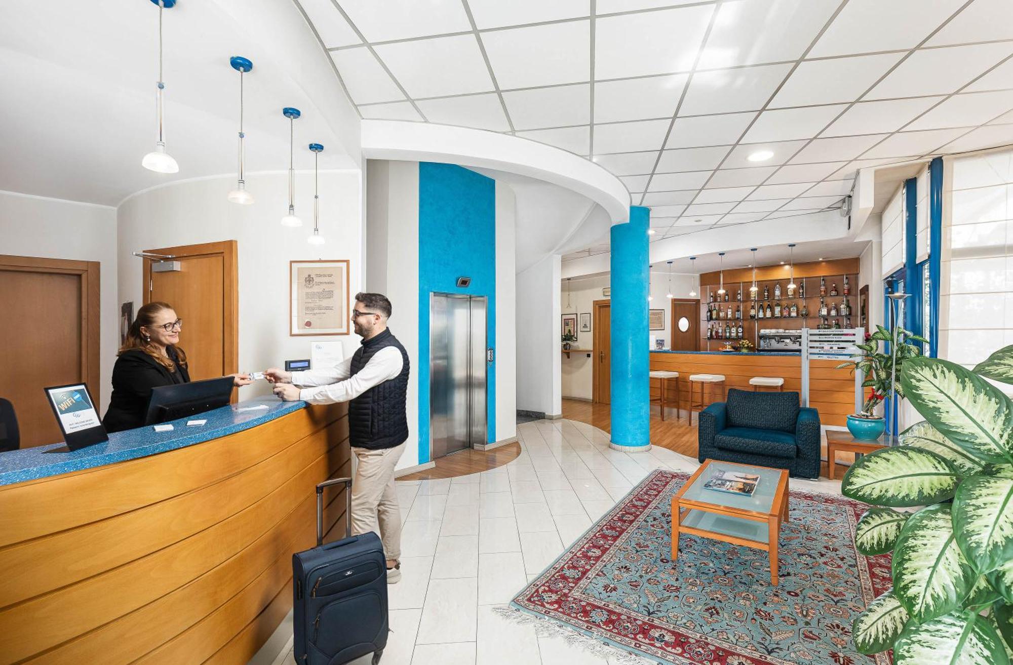 Welcome Hotel Legnano Eksteriør billede